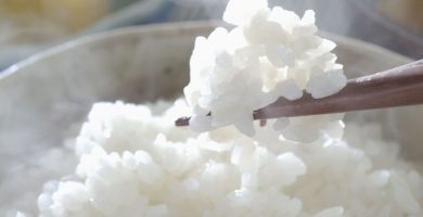 arroz blanco estilo coreano
